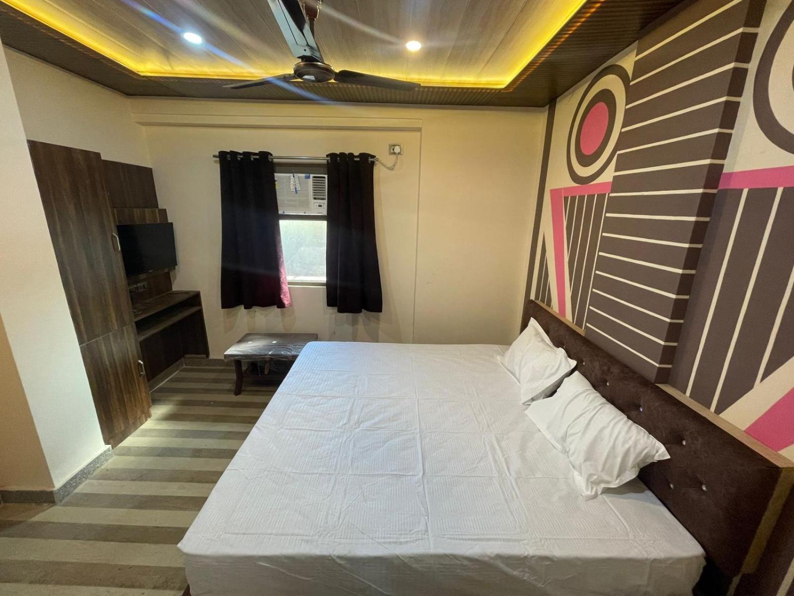 Kailash Inn Guest House 바라나시 외부 사진